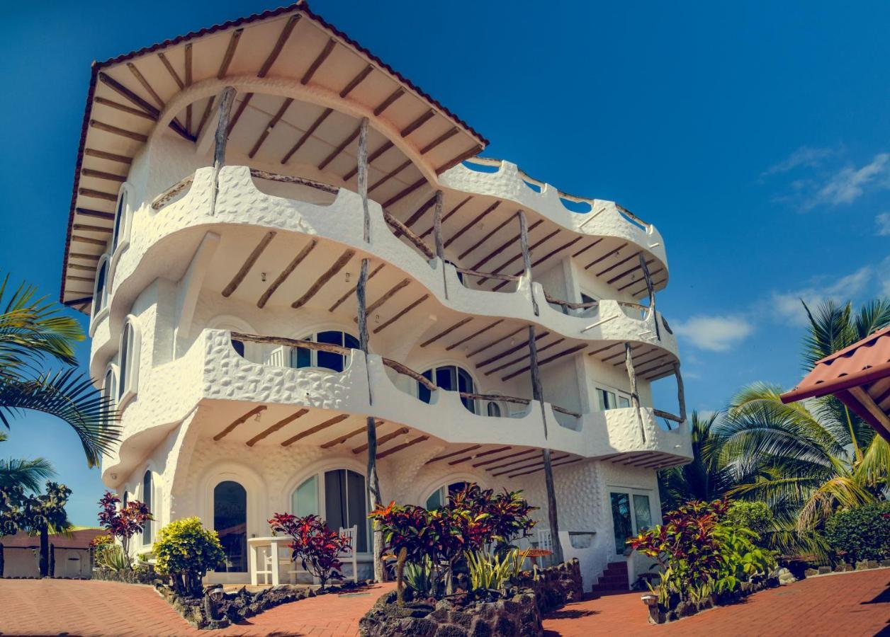 Hotel Angermeyer Waterfront Inn Puerto Ayora  Eksteriør bilde