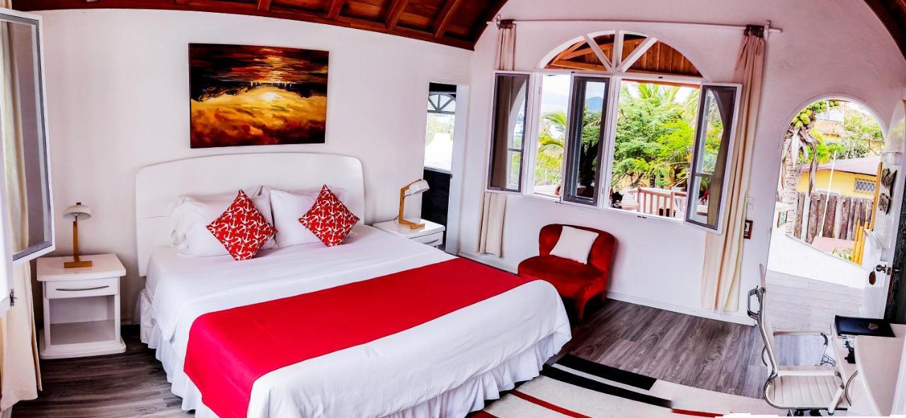 Hotel Angermeyer Waterfront Inn Puerto Ayora  Eksteriør bilde