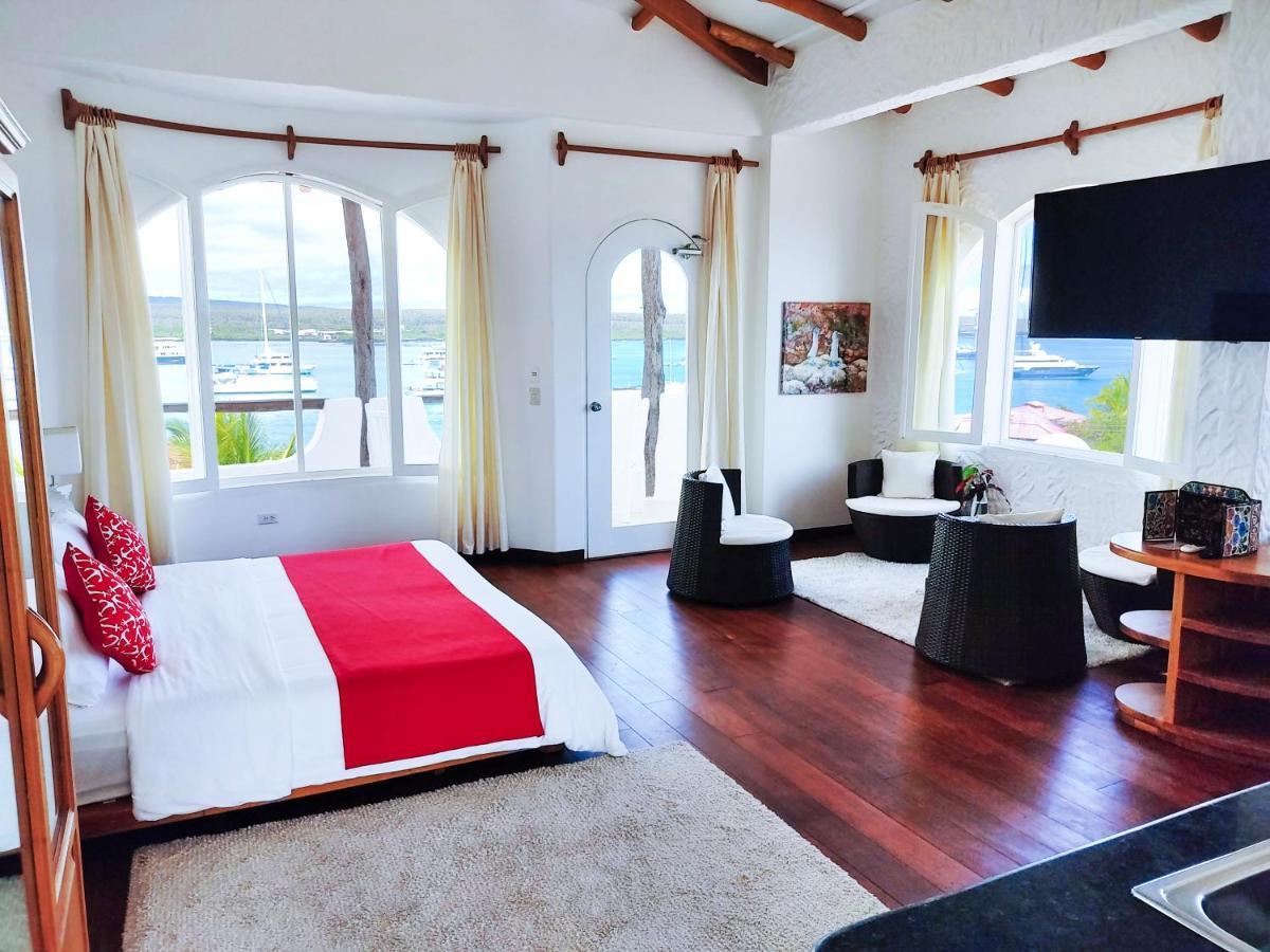 Hotel Angermeyer Waterfront Inn Puerto Ayora  Eksteriør bilde