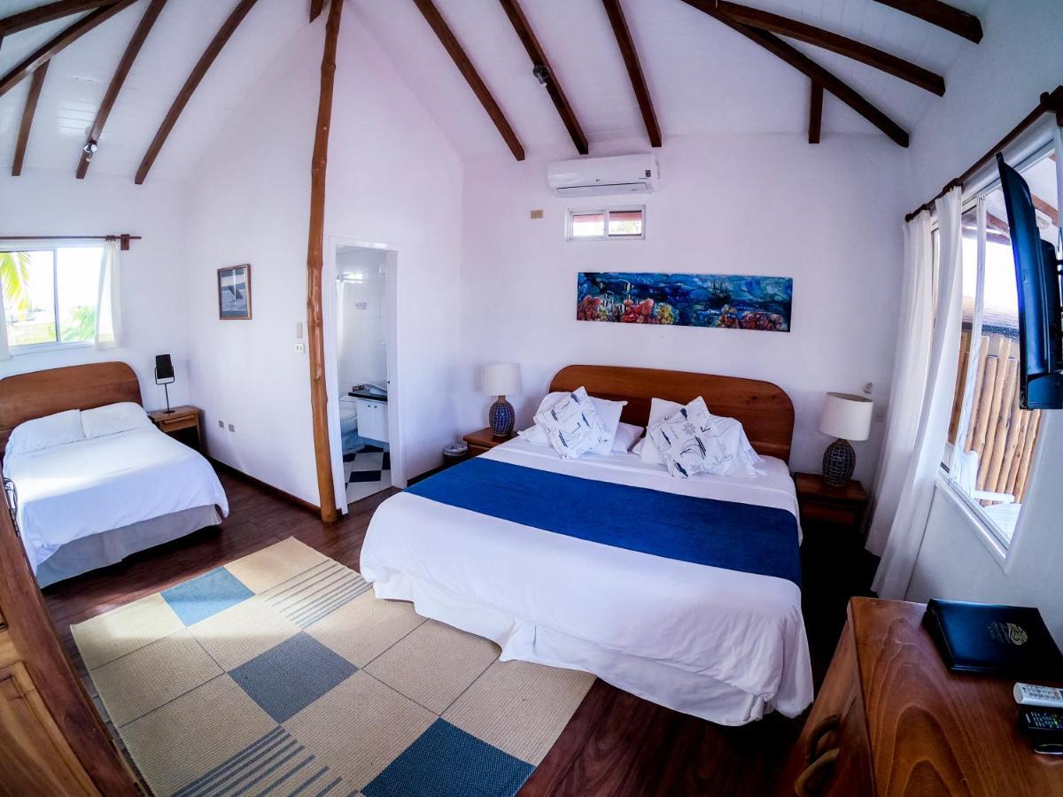 Hotel Angermeyer Waterfront Inn Puerto Ayora  Eksteriør bilde