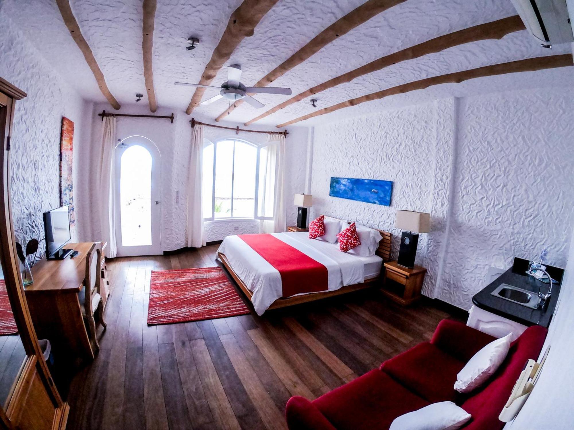 Hotel Angermeyer Waterfront Inn Puerto Ayora  Eksteriør bilde