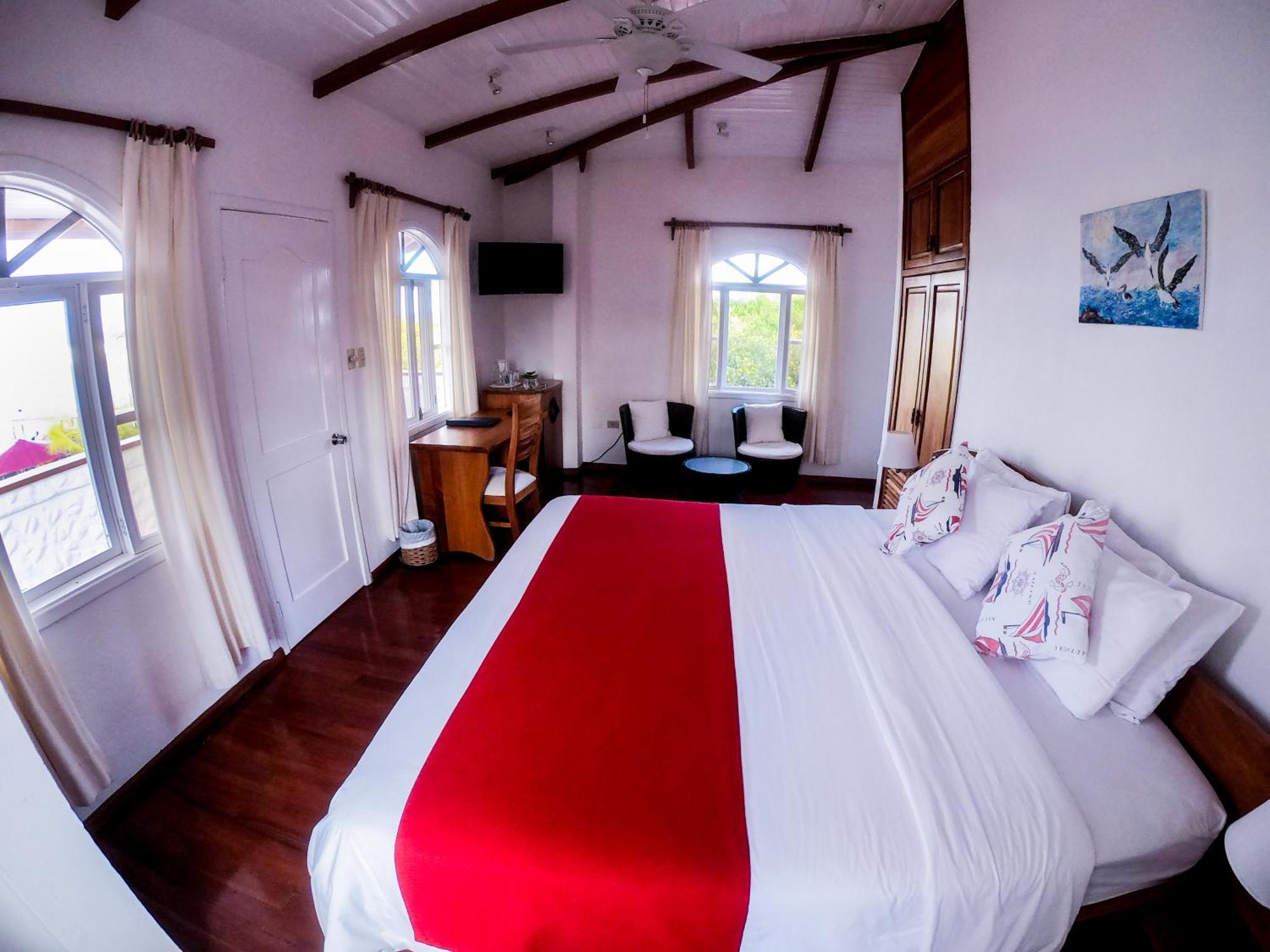 Hotel Angermeyer Waterfront Inn Puerto Ayora  Eksteriør bilde