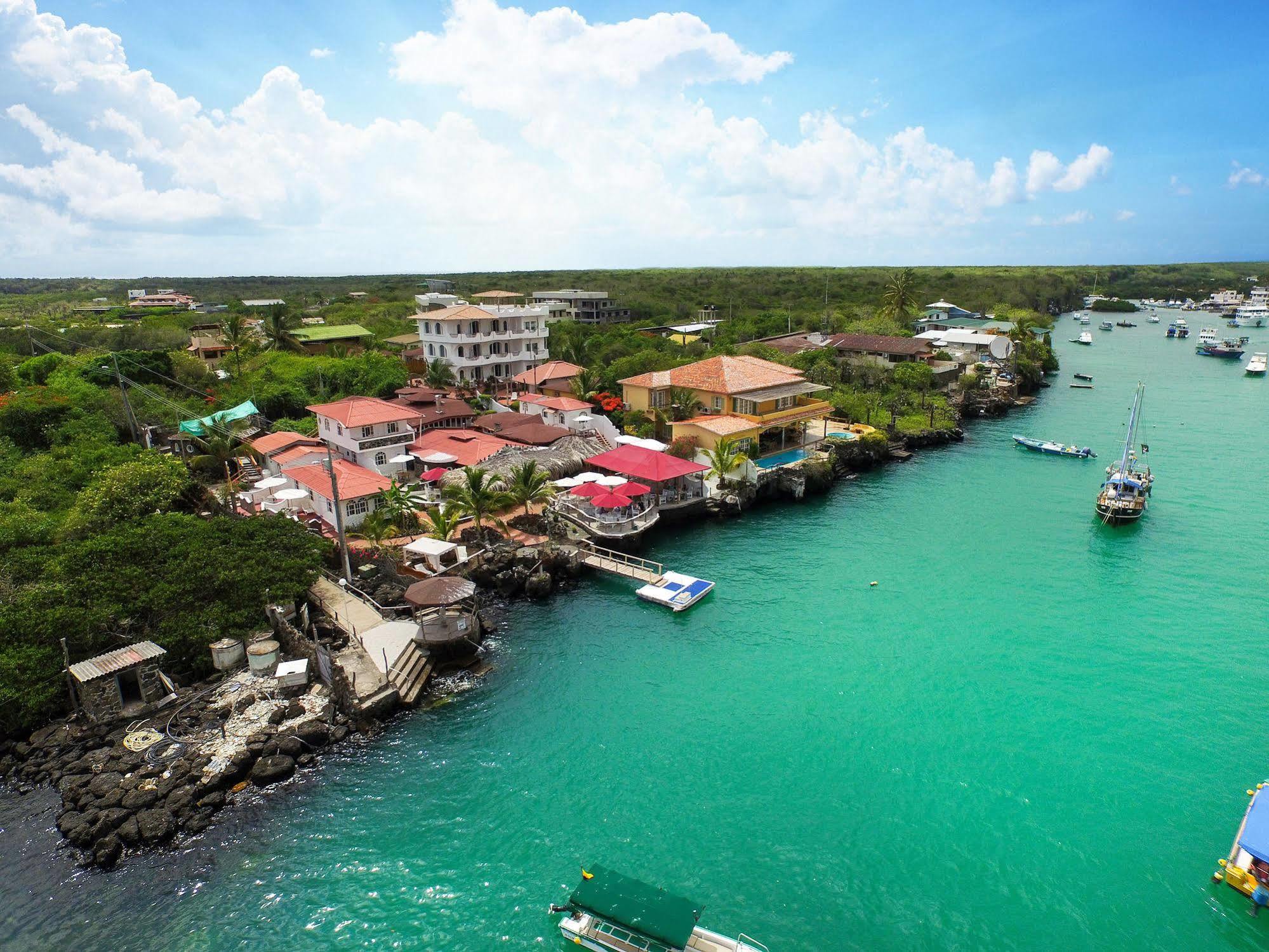 Hotel Angermeyer Waterfront Inn Puerto Ayora  Eksteriør bilde