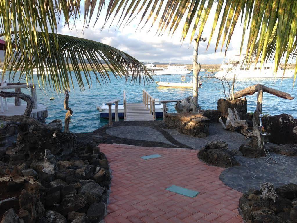 Hotel Angermeyer Waterfront Inn Puerto Ayora  Eksteriør bilde